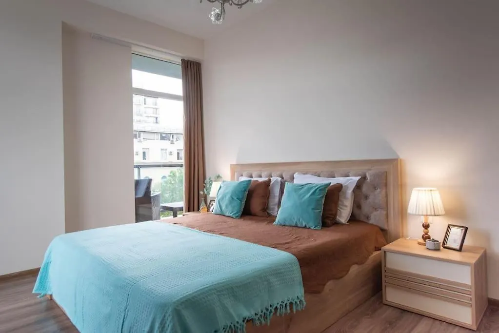 Gg Home - Cozy 2-Bedroom Apartment On Pekini Avenue 第比利斯