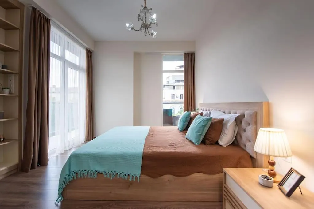 Gg Home - Cozy 2-Bedroom Apartment On Pekini Avenue 第比利斯 0*,